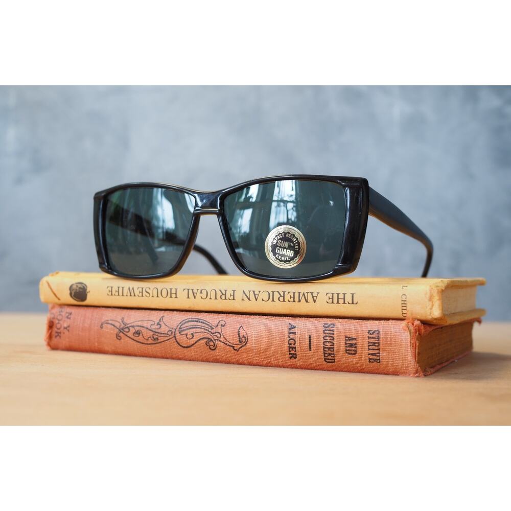 Vintage 1990s Y2K Sunglasses NOS Square Beatnik Style Preppy Retro Academia